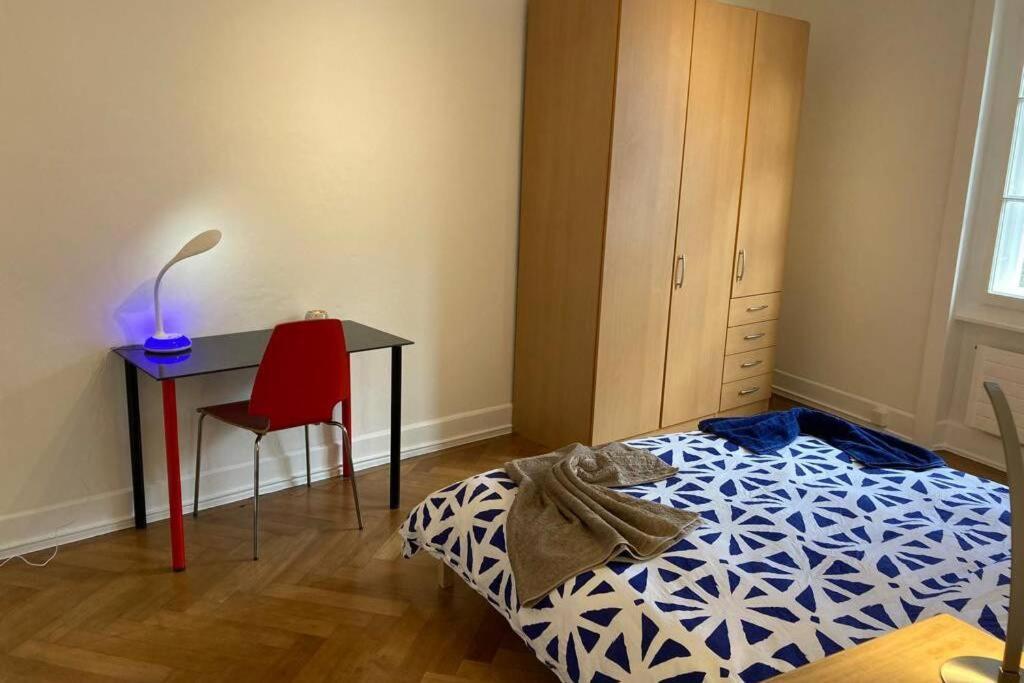 Parking & Appartement 2 Pieces Sans Traffic Лозана Екстериор снимка