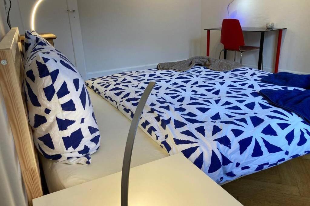 Parking & Appartement 2 Pieces Sans Traffic Лозана Екстериор снимка